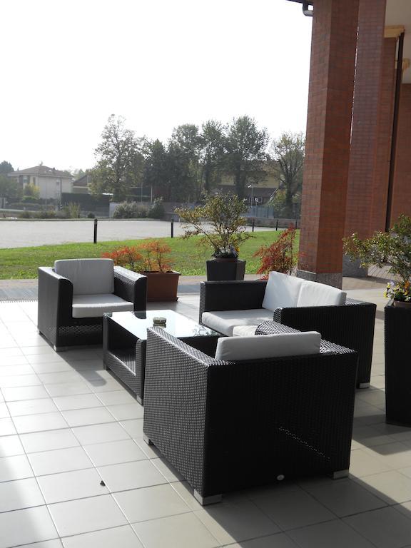 Hotel Parlapa Alpignano ภายนอก รูปภาพ